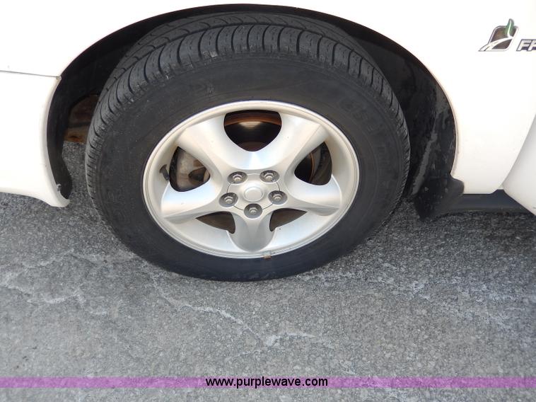 image for item H9735 2000 Ford Taurus SE SVG