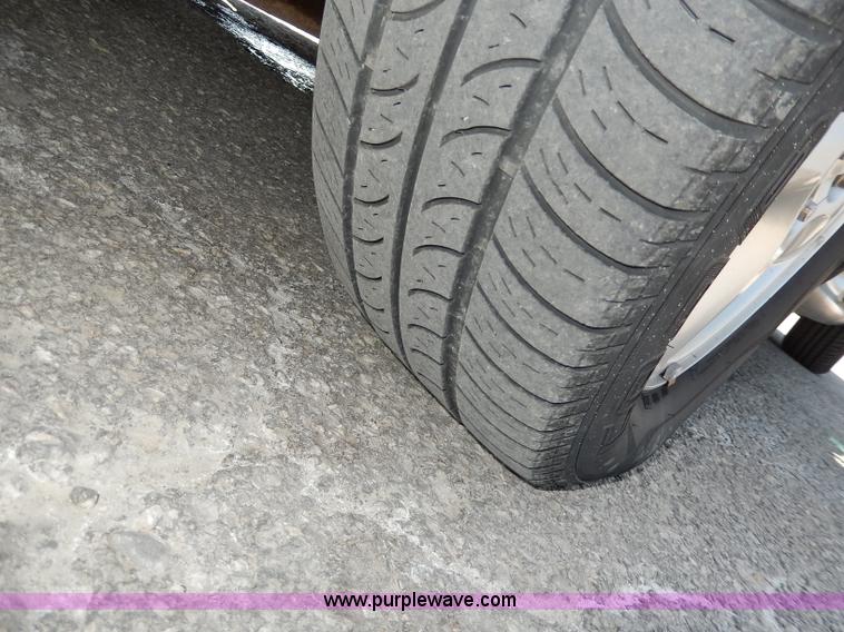 image for item H9735 2000 Ford Taurus SE SVG