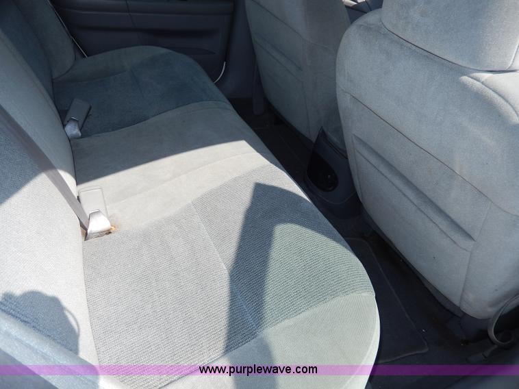 image for item H9735 2000 Ford Taurus SE SVG