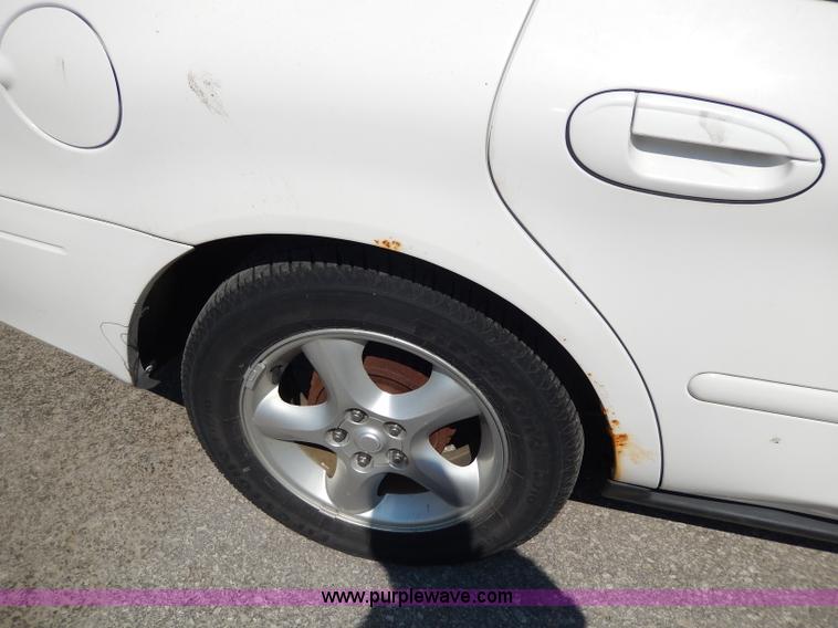 image for item H9735 2000 Ford Taurus SE SVG