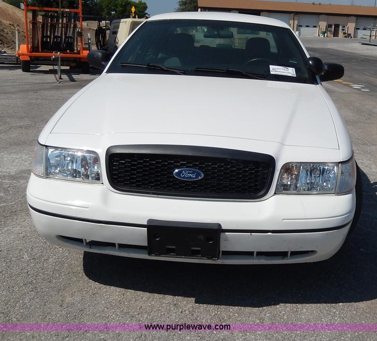 image for item H9736 2008 Ford Crown Victoria Police Interceptor