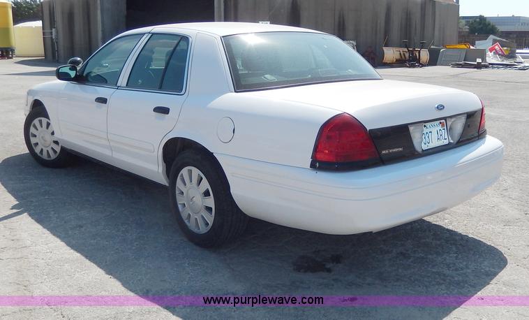 image for item H9736 2008 Ford Crown Victoria Police Interceptor
