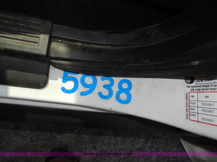 image for item H9736 2008 Ford Crown Victoria Police Interceptor