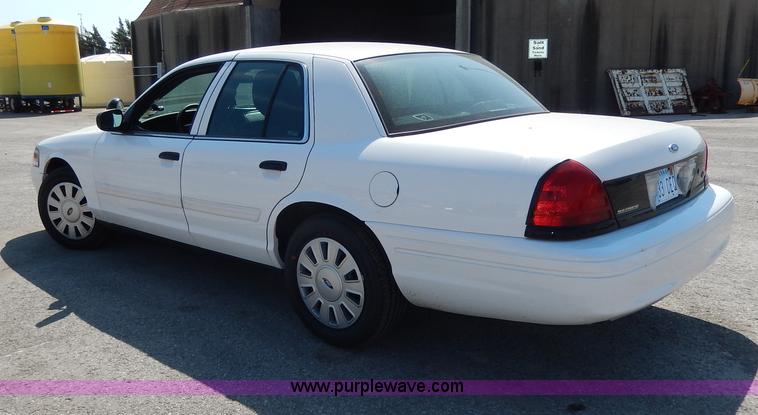 image for item H9737 2011 Ford Crown Victoria Police Interceptor