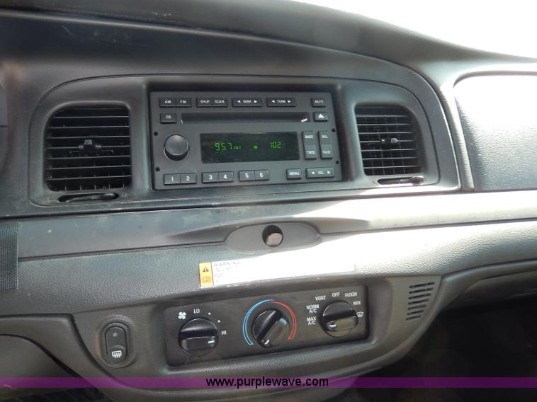 image for item H9737 2011 Ford Crown Victoria Police Interceptor