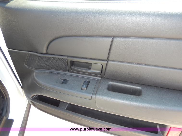 image for item H9737 2011 Ford Crown Victoria Police Interceptor