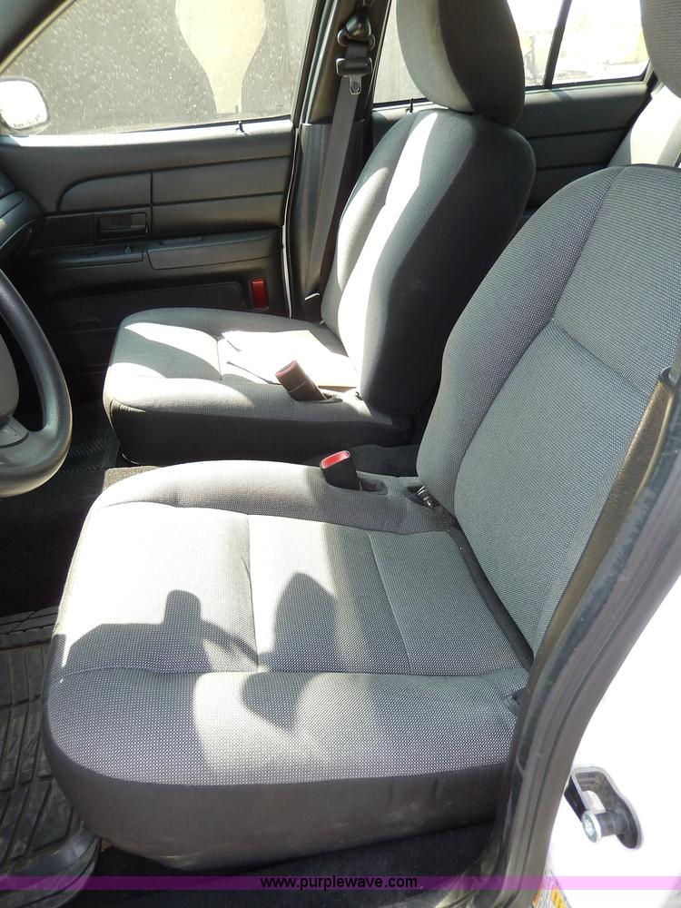 image for item H9738 2011 Ford Crown Victoria Police Interceptor