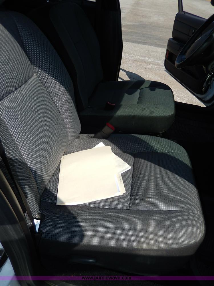 image for item H9738 2011 Ford Crown Victoria Police Interceptor