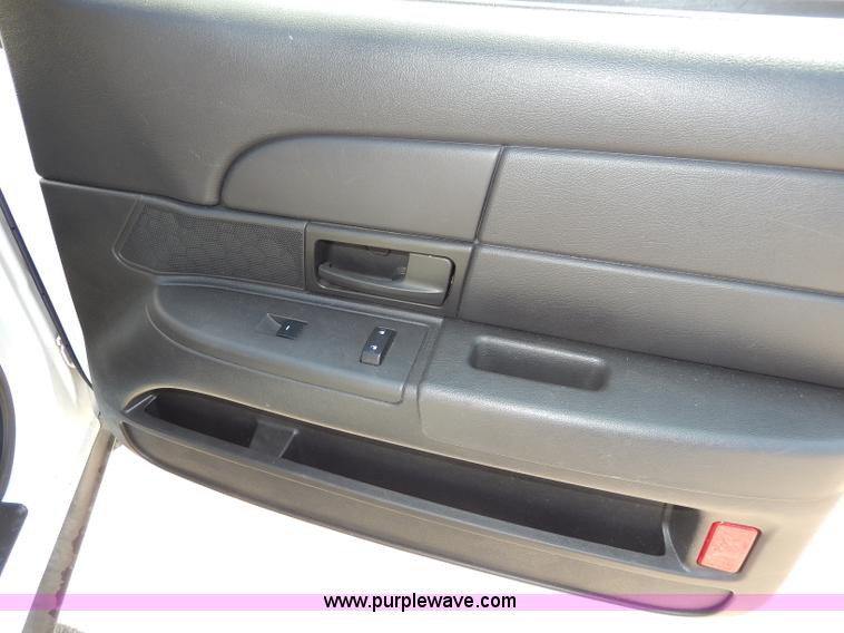 image for item H9738 2011 Ford Crown Victoria Police Interceptor