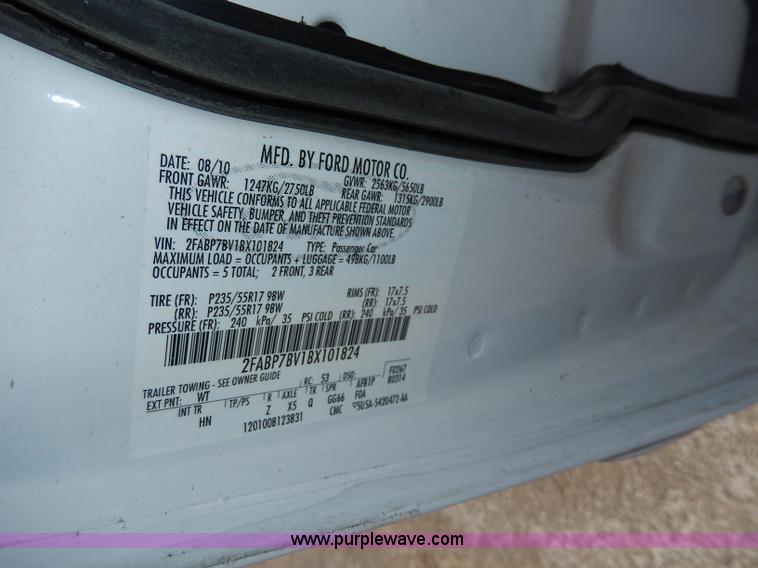 image for item H9738 2011 Ford Crown Victoria Police Interceptor