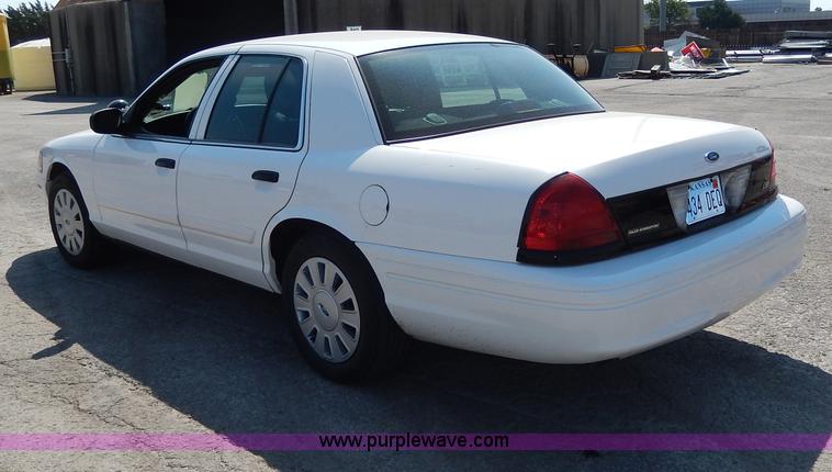 image for item H9739 2011 Ford Crown Victoria Police Interceptor