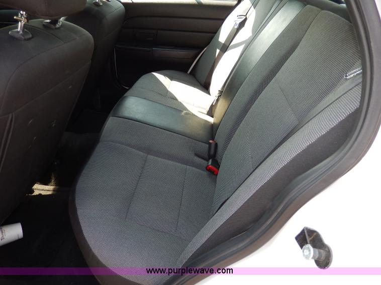 image for item H9739 2011 Ford Crown Victoria Police Interceptor