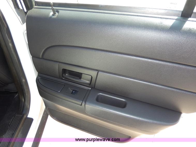 image for item H9739 2011 Ford Crown Victoria Police Interceptor