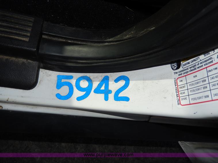 image for item H9739 2011 Ford Crown Victoria Police Interceptor