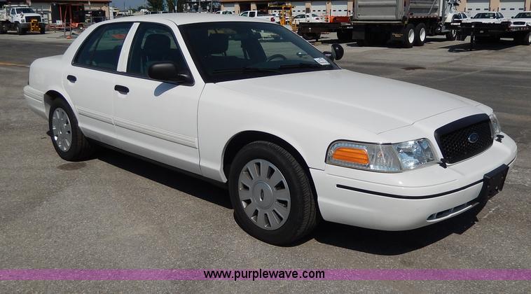 image for item H9740 2010 Ford Crown Victoria Police Interceptor