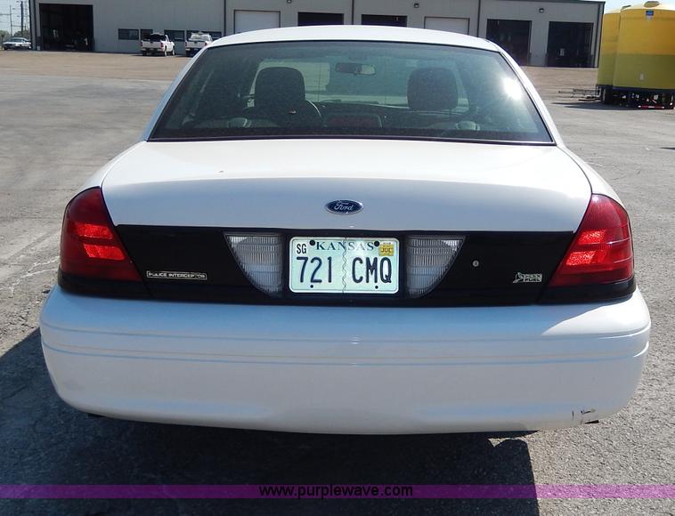 image for item H9740 2010 Ford Crown Victoria Police Interceptor