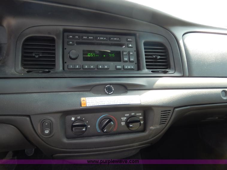 image for item H9740 2010 Ford Crown Victoria Police Interceptor