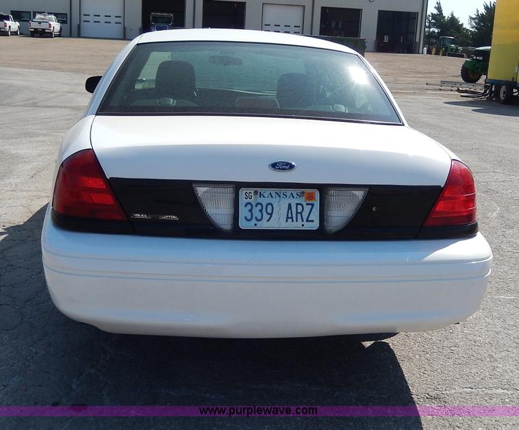 image for item H9741 2008 Ford Crown Victoria Police Interceptor