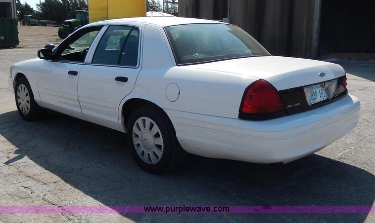 image for item H9741 2008 Ford Crown Victoria Police Interceptor