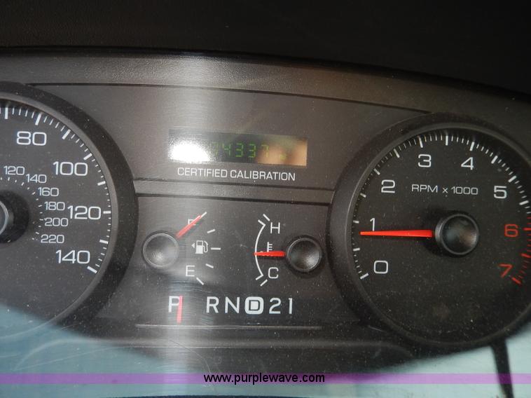 image for item H9741 2008 Ford Crown Victoria Police Interceptor