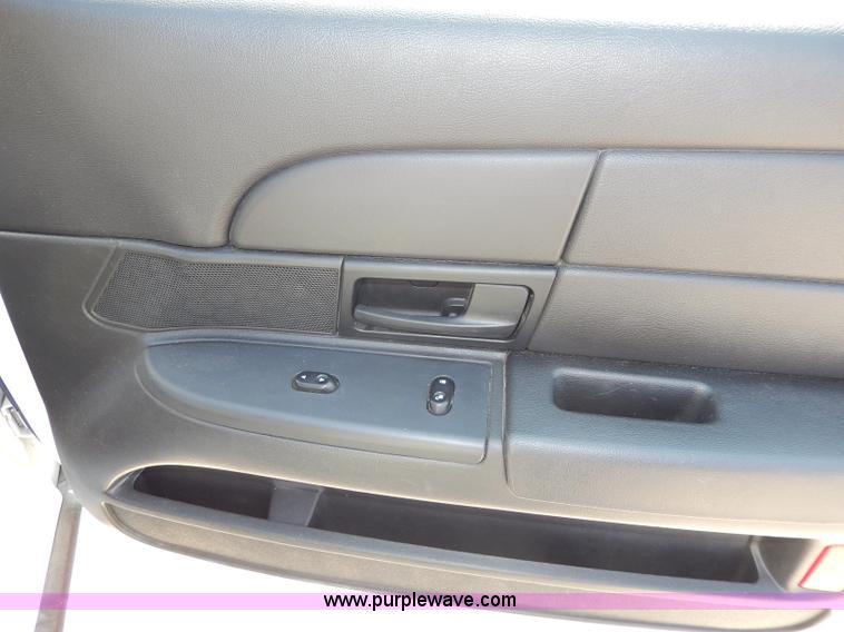 image for item H9741 2008 Ford Crown Victoria Police Interceptor