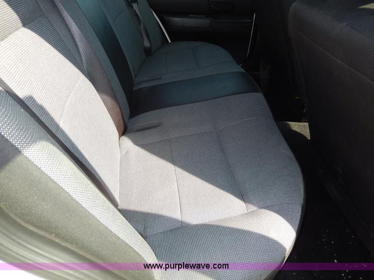 image for item H9742 2008 Ford Crown Victoria Police Interceptor