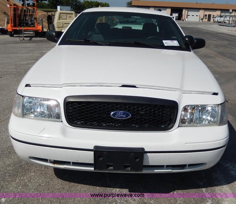 image for item H9743 2010 Ford Crown Victoria Police Interceptor