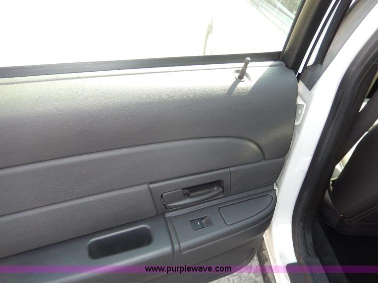 image for item H9743 2010 Ford Crown Victoria Police Interceptor