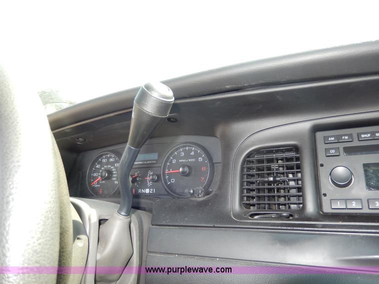 image for item H9743 2010 Ford Crown Victoria Police Interceptor