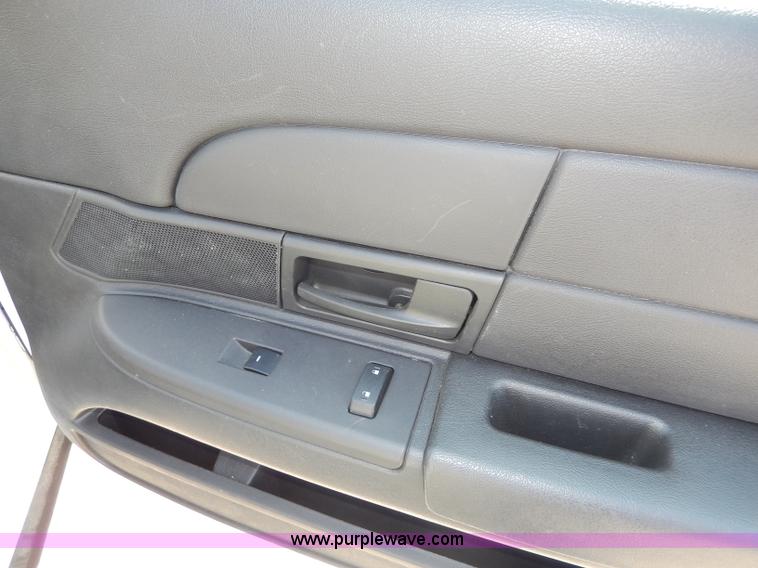 image for item H9743 2010 Ford Crown Victoria Police Interceptor