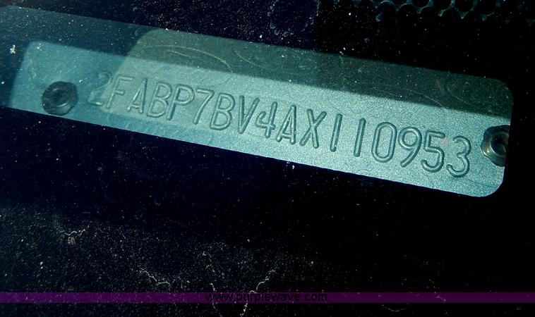 image for item H9743 2010 Ford Crown Victoria Police Interceptor