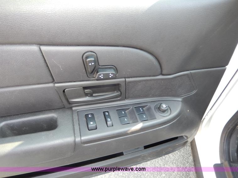 image for item H9744 2010 Ford Crown Victoria Police Interceptor