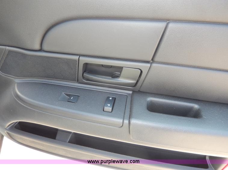 image for item H9744 2010 Ford Crown Victoria Police Interceptor