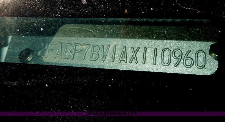 image for item H9744 2010 Ford Crown Victoria Police Interceptor