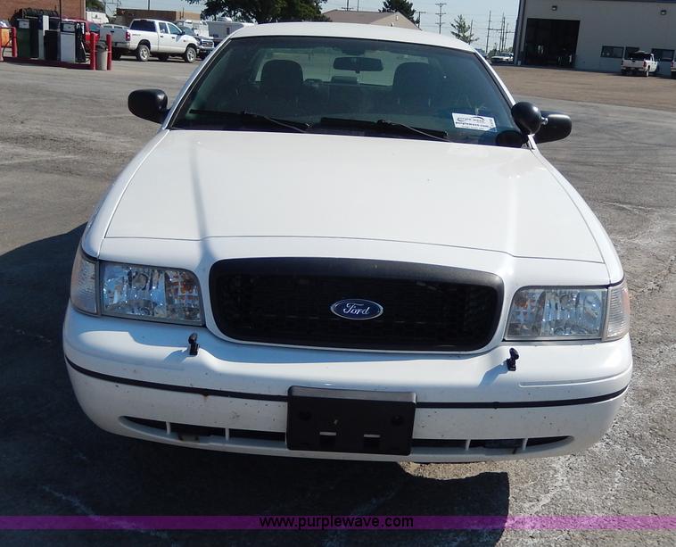 image for item H9745 2008 Ford Crown Victoria Police Interceptor