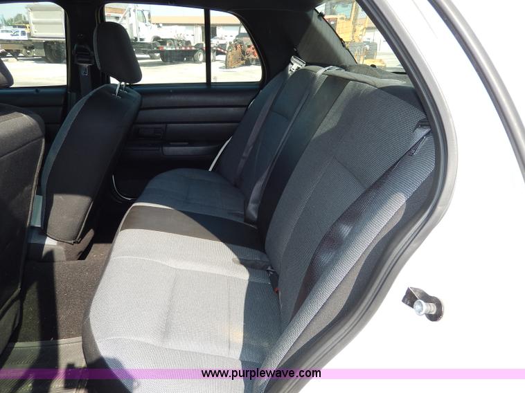 image for item H9745 2008 Ford Crown Victoria Police Interceptor
