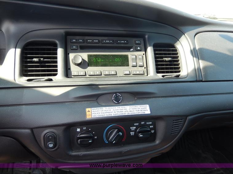 image for item H9745 2008 Ford Crown Victoria Police Interceptor