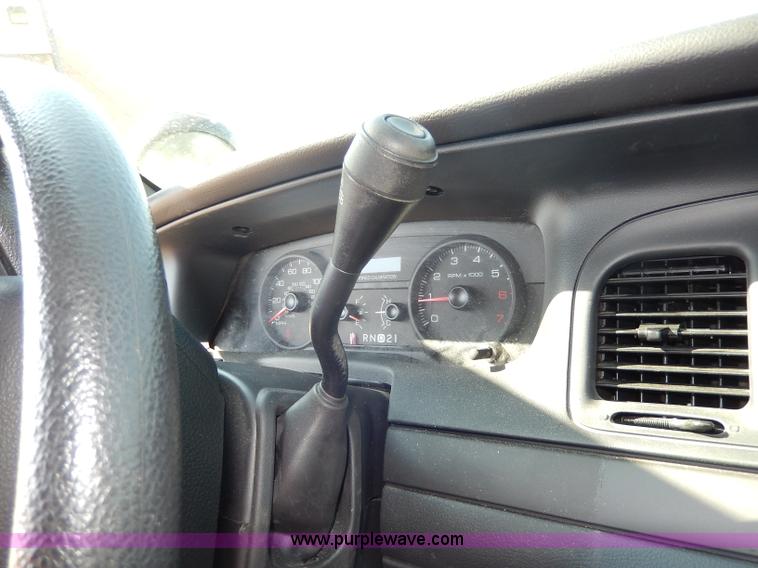 image for item H9745 2008 Ford Crown Victoria Police Interceptor