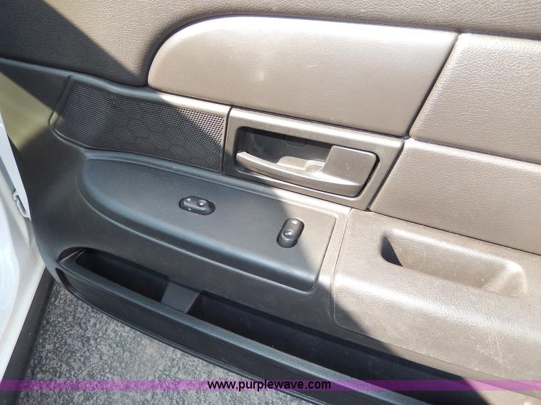 image for item H9745 2008 Ford Crown Victoria Police Interceptor