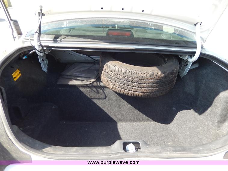 image for item H9745 2008 Ford Crown Victoria Police Interceptor