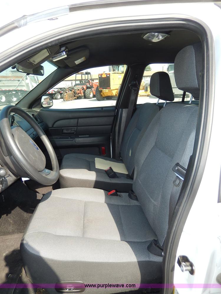 image for item H9746 2010 Ford Crown Victoria Police Interceptor