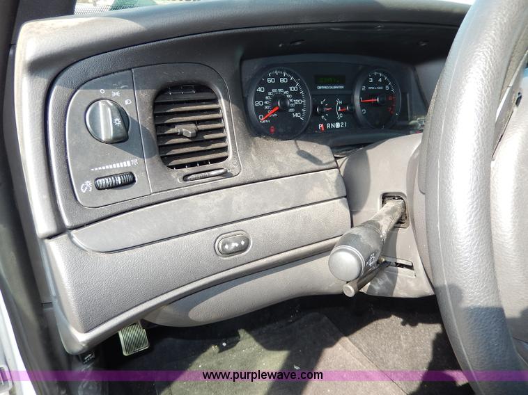 image for item H9746 2010 Ford Crown Victoria Police Interceptor