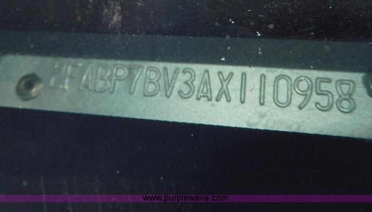 image for item H9746 2010 Ford Crown Victoria Police Interceptor