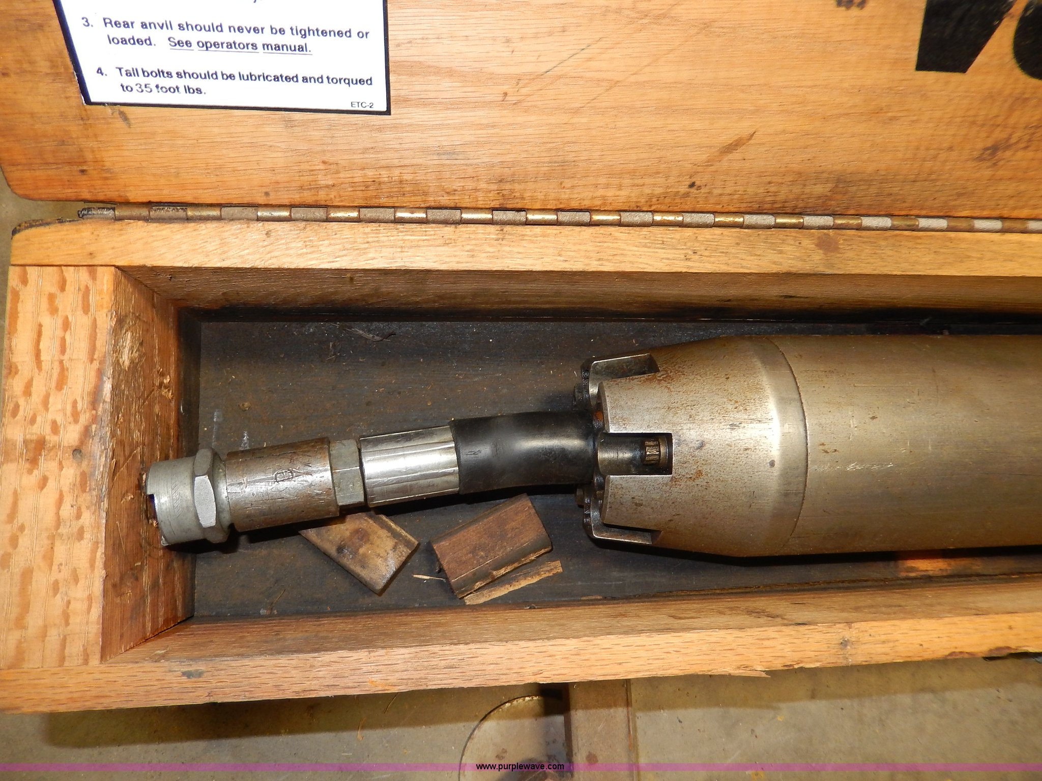 Vermeer Hammerhead mole in Lawrence, KS | Item AV9741 sold | Purple Wave