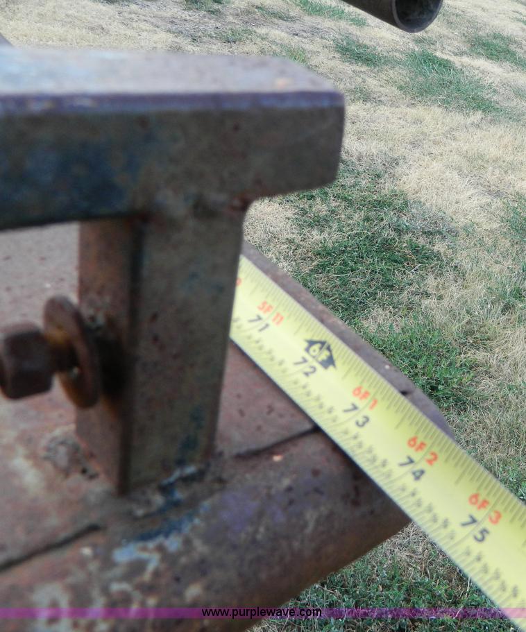 image for item D6033 1989 Ford F250 HD SuperCab flatbed truck