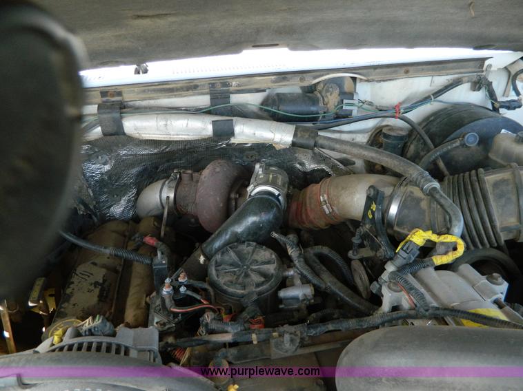 image for item D6034 1996 Ford F250 XL SuperCab flatbed truck