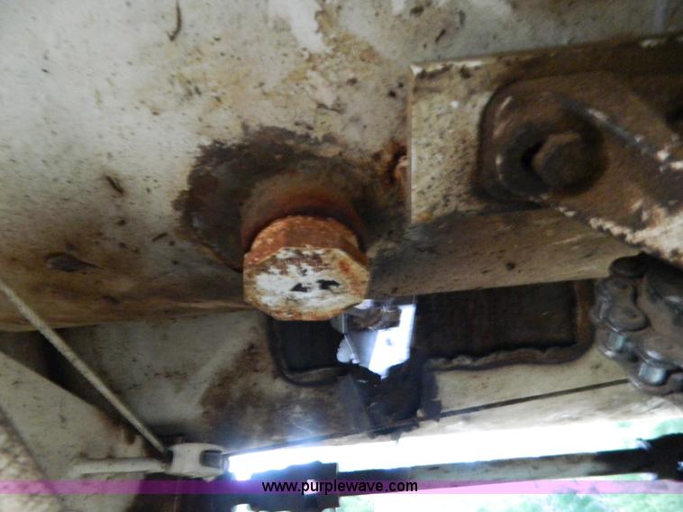 image for item D6062 1974 Ford F700 feed truck