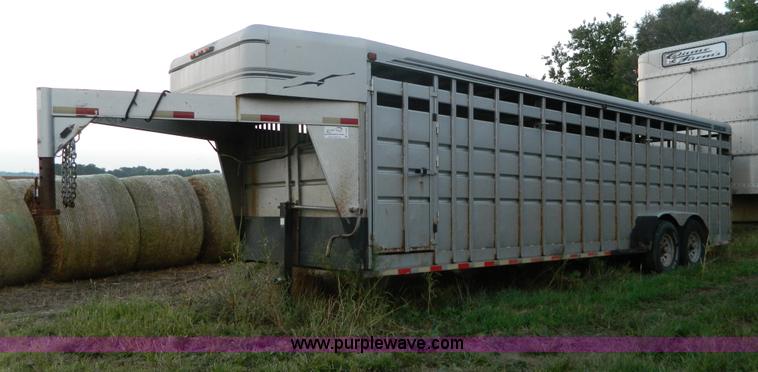 image for item D6063 1999 Travalong gooseneck livestock trailer