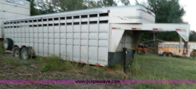 image for item D6063 1999 Travalong gooseneck livestock trailer