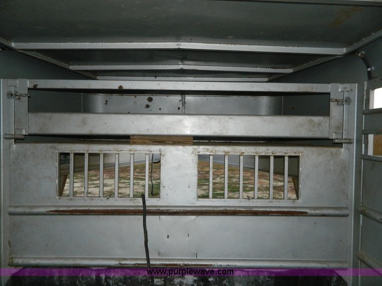 image for item D6063 1999 Travalong gooseneck livestock trailer